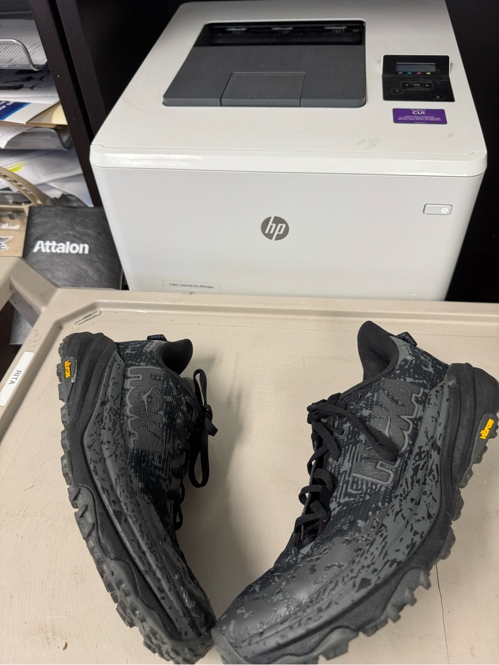 Hoka Speedgoat women  Black and Gray Patterned Athletic comfy!